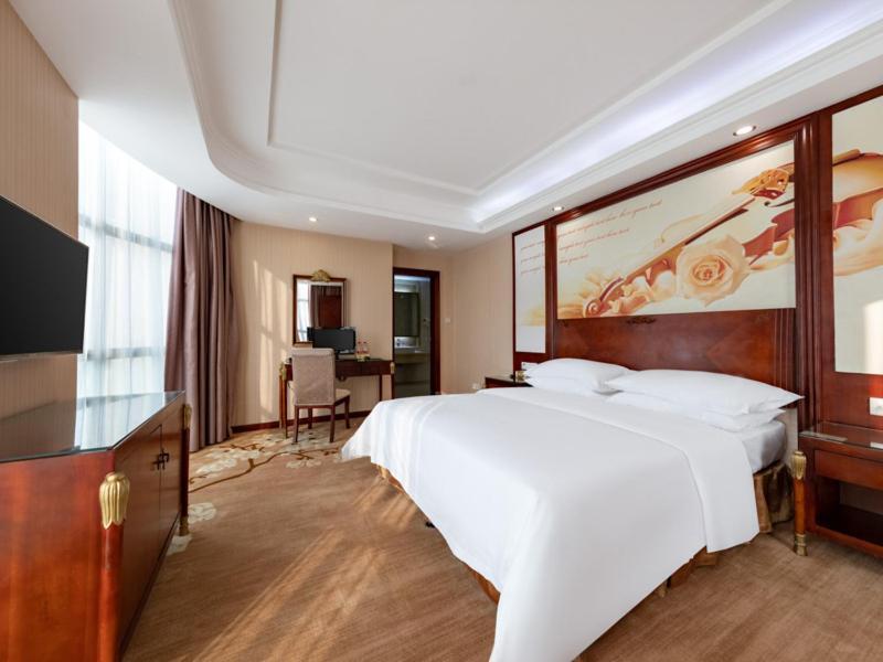 Vienna Hotel Shenzhen Songgang Shajiang Road Eksteriør billede